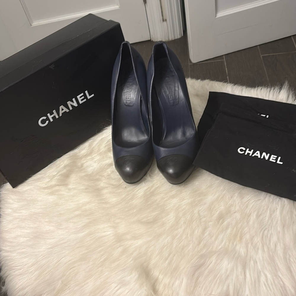Chanel Marin Navy/Black pumps size 41